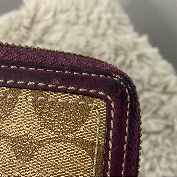 Coach Wallet - Picture 14 of 15